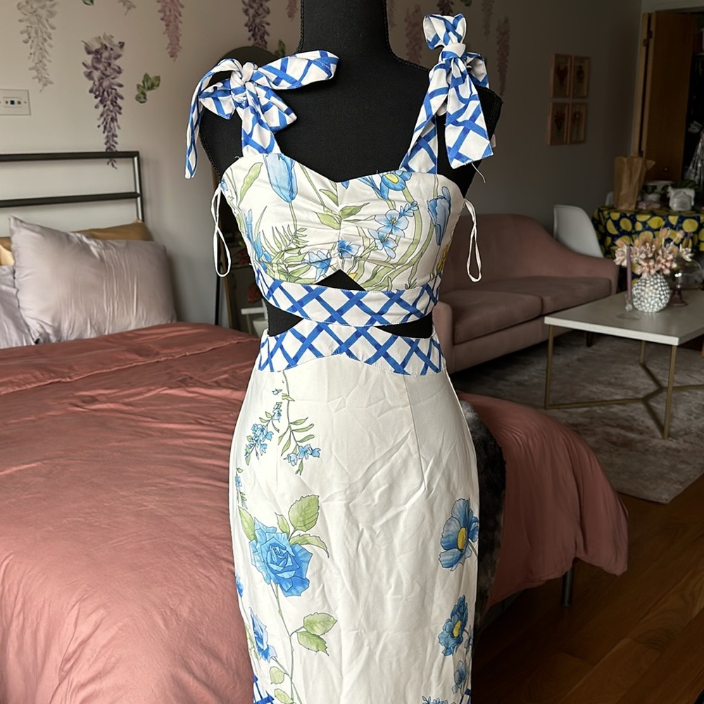 White floral summer cut out dress